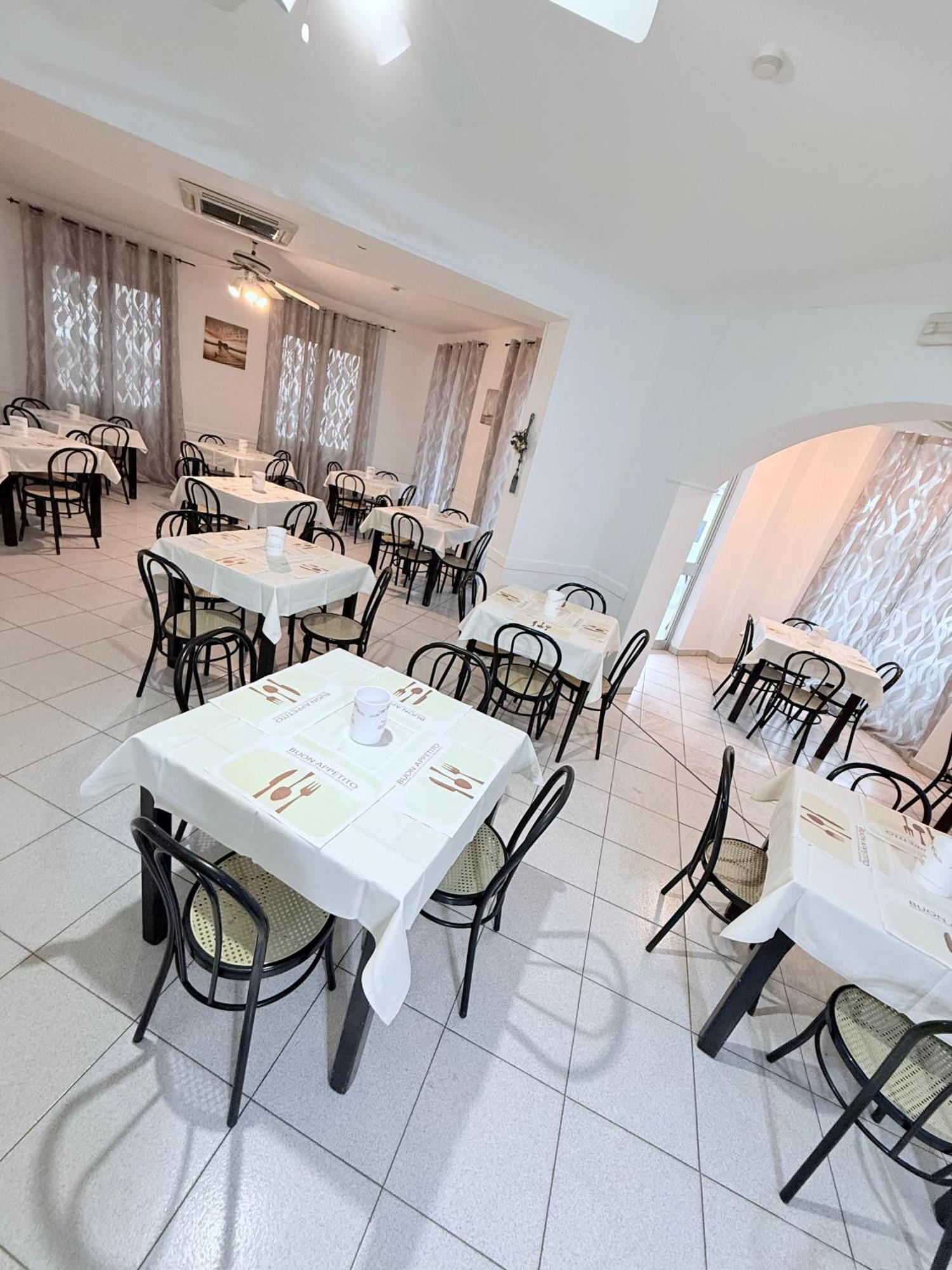 Hotel Malibu Mare Rimini Ngoại thất bức ảnh